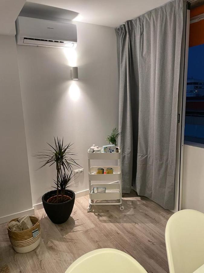 Apartamento C Y L 托雷莫利诺斯 外观 照片