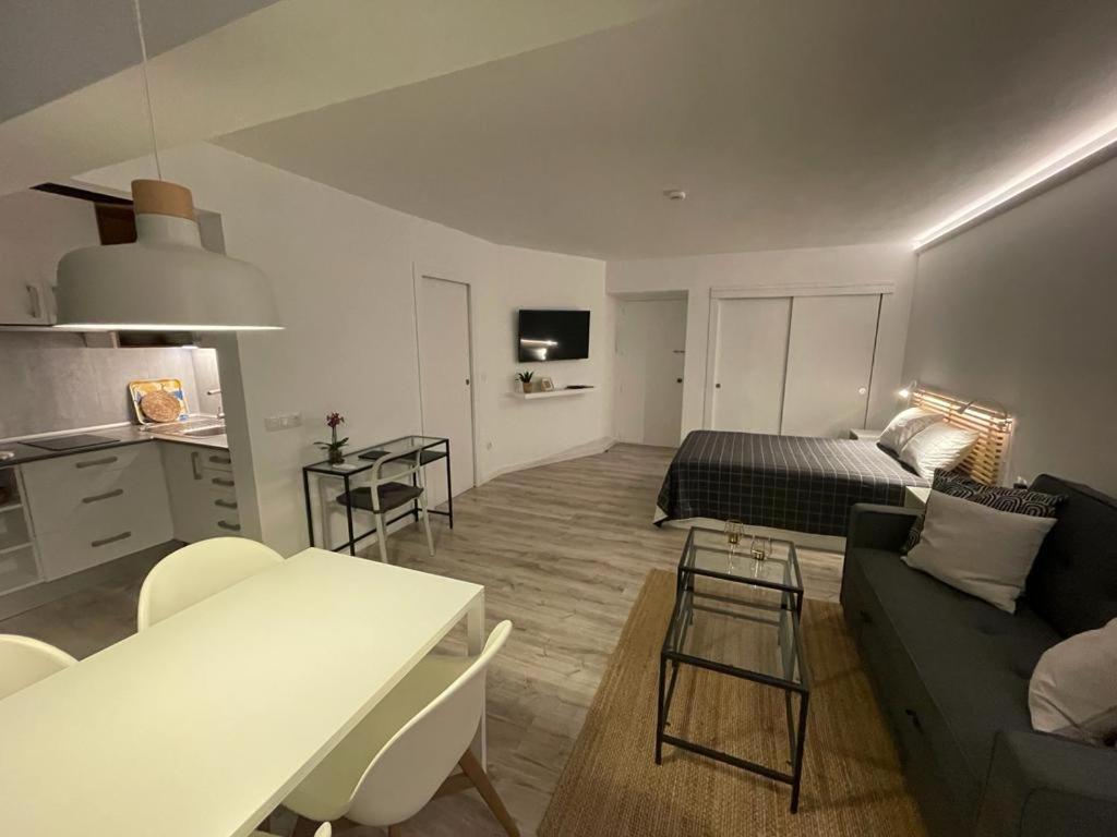 Apartamento C Y L 托雷莫利诺斯 外观 照片