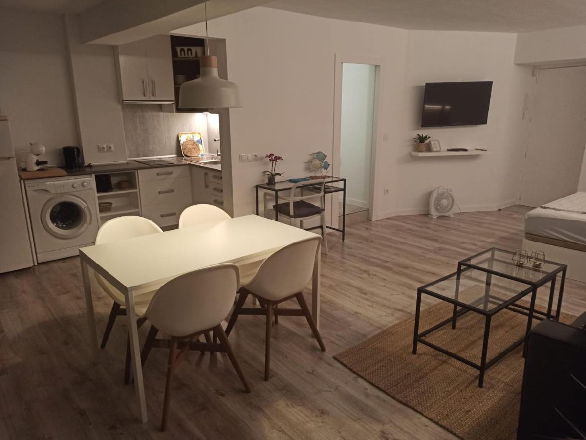 Apartamento C Y L 托雷莫利诺斯 外观 照片